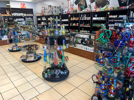 Tobacco Shop «Smoke Tokz Head Shop KC», reviews and photos, 1263 W 103rd St, Kansas City, MO 64114, USA