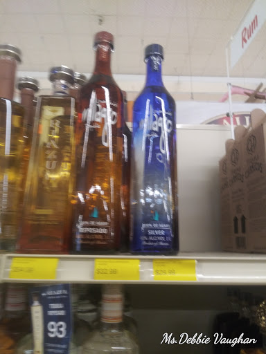 Liquor Store «Circus Wines Beer & Spirits», reviews and photos, 56 Newman Springs Rd, Red Bank, NJ 07701, USA