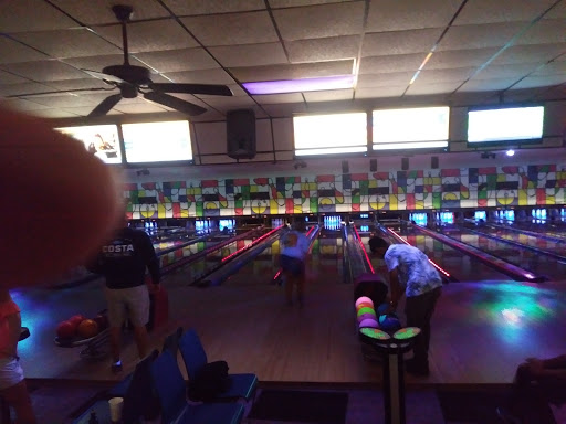 Bowling Alley «Bowling Center», reviews and photos, 3250 N Church St, Rocky Mount, NC 27804, USA