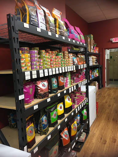 Pet Supply Store «Munchies Natural Pet Foods», reviews and photos, 2896 W Bay Dr, Belleair Bluffs, FL 33770, USA