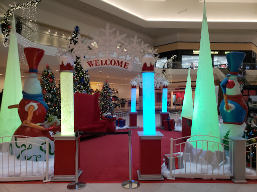 Shopping Mall «Southridge Mall», reviews and photos, 5300 S 76th St, Greendale, WI 53129, USA