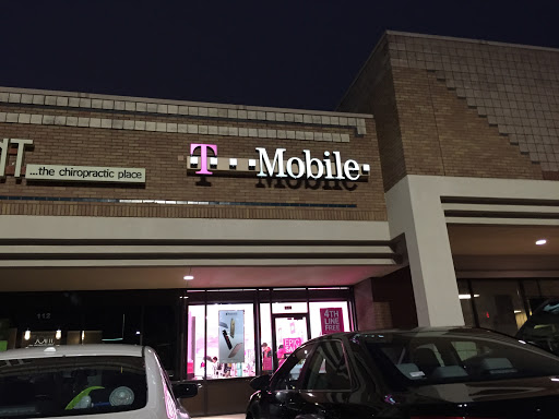 T-Mobile, 10710 Research Blvd #114, Austin, TX 78759, USA, 