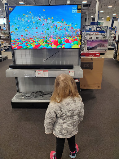 Electronics Store «Best Buy», reviews and photos, 1100-1300 N Galleria Dr, Middletown, NY 10941, USA