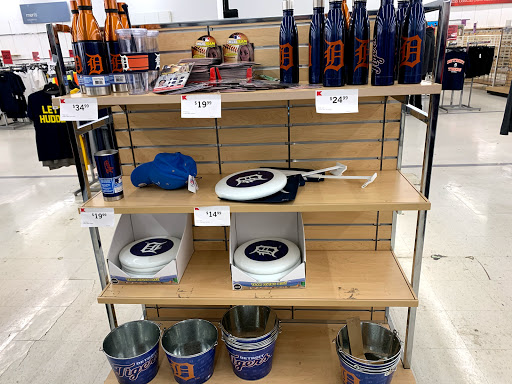 Discount Store «Kmart», reviews and photos, 2000 E 10 Mile Rd, Warren, MI 48091, USA