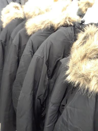 Clothing Store «Old Navy», reviews and photos, 2155 22nd St, Oak Brook, IL 60523, USA