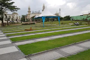 Al Azhar Memorial Garden Pemakaman Muslim No 1 di Indonesia image