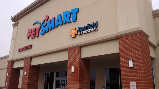 Pet Supply Store «PetSmart», reviews and photos, 4824 211th St, Matteson, IL 60443, USA