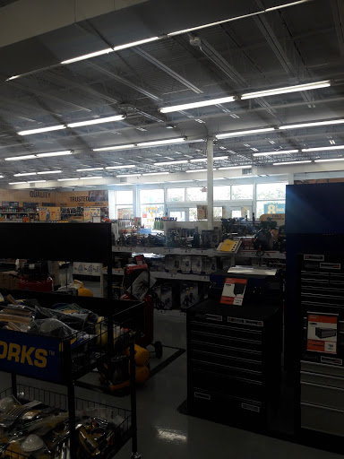 Auto Parts Store «NAPA Auto Parts - Genuine Parts Company», reviews and photos, 9250 NW 58th St, Doral, FL 33178, USA
