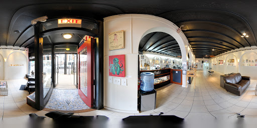 Tattoo Shop «Royal Flesh Tattoo and Piercing», reviews and photos, 4005 N Broadway St, Chicago, IL 60613, USA