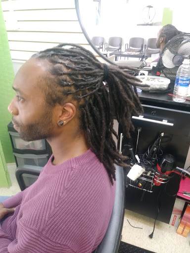 Beauty Salon «NATURAL HAIR AUTHORITY SALON», reviews and photos, 1303 E Washington St, Greenville, SC 29607, USA