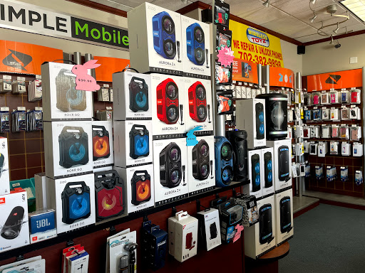 Cell Phone Store «Wireless Toyz 523», reviews and photos, 5891 W Craig Rd, Las Vegas, NV 89130, USA