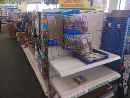 Dollar Store «Dollar Tree», reviews and photos, 12533 Olive Blvd, Creve Coeur, MO 63141, USA