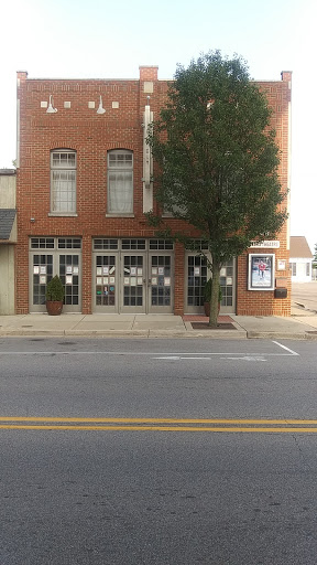 Movie Theater «Vickers Theatre», reviews and photos, 6 N Elm St, Three Oaks, MI 49128, USA