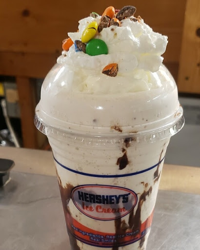 Convenience Store «Mill Pond Country Store», reviews and photos, 220 East St, Stafford Springs, CT 06076, USA