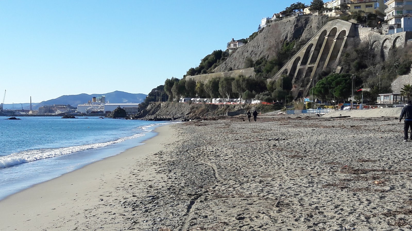Foto di Soleluna beach con parzialmente pulito livello di pulizia