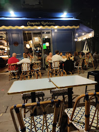 Atmosphère du Restaurant français La Terrasse D’Hugo à Rodez - n°10