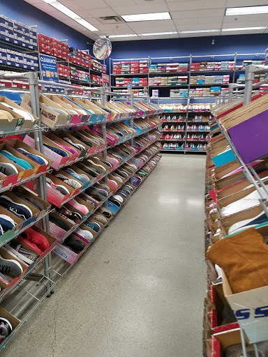 Shoe Store «SKECHERS Factory Outlet», reviews and photos, 1304 S Harbor Blvd, Fullerton, CA 92832, USA