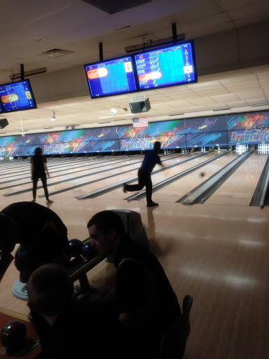 Bowling Alley «Brunswick Zone Playmor Bowl», reviews and photos, 5840 Buttermilk Hollow Rd, Pittsburgh, PA 15207, USA