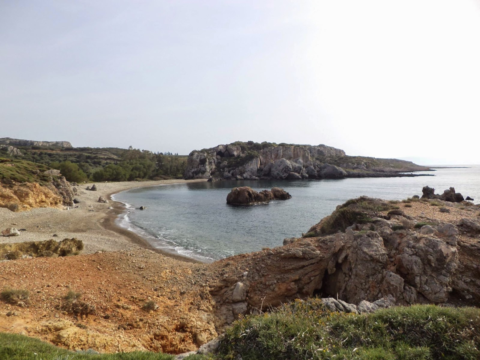 Foto af Paleokastro beach IV med brun sten overflade