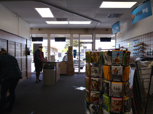 Shipping and Mailing Service «The UPS Store», reviews and photos, 20885 Redwood Rd, Castro Valley, CA 94546, USA