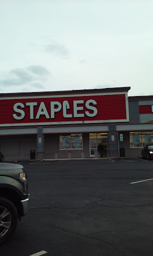 Office Supply Store «Staples», reviews and photos, 7933 Annapolis Rd, Lanham, MD 20706, USA