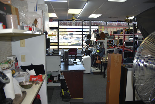 Pawn Shop «KB PAWN LOAN», reviews and photos, 11102 Briar Forest Dr, Houston, TX 77042, USA