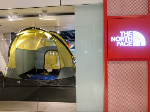 Clothing Store «The North Face», reviews and photos, 8702 Keystone Crossing, Indianapolis, IN 46240, USA