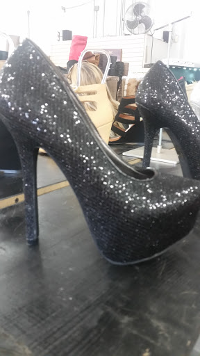 Shoe Store «Footsies Shoe Warehouse», reviews and photos, 1077 Baker St, Costa Mesa, CA 92626, USA