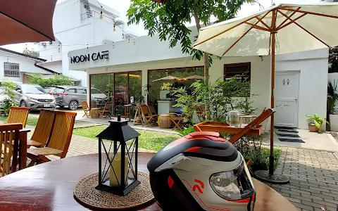 Noon Cafe image