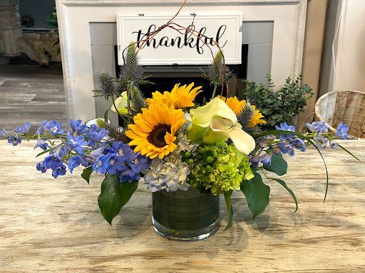 Florist «Tall Tree Floral Designs», reviews and photos, 143 Medford Ave, Patchogue, NY 11772, USA