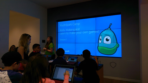 Computer Store «Microsoft Store - International Plaza», reviews and photos, 2223 N Westshore Blvd, Tampa, FL 33607, USA