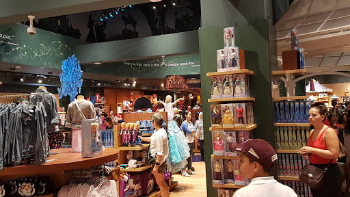 Toy Store «Disney Store», reviews and photos, 1540 Broadway, New York, NY 10036, USA