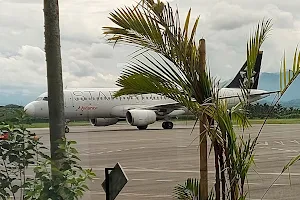 Aeropuerto Internacional El Edén Entrada 2 image