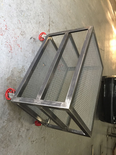 Rustic Furniture Store «Fantastic Mr. Finds Custom Reclaimed Industrial Furniture», reviews and photos, 1346 Fort Union Blvd, Cottonwood Heights, UT 84121, USA