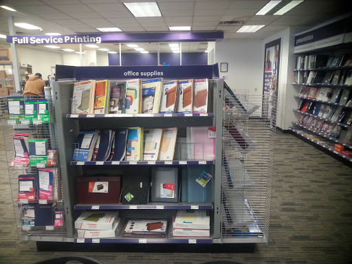 Print Shop «FedEx Office Print & Ship Center», reviews and photos, 933 N Main St, Layton, UT 84041, USA