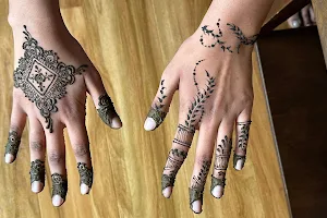 Swetha henna tattoing image