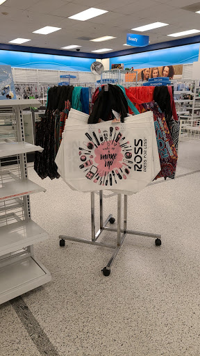 Clothing Store «Ross Dress for Less», reviews and photos, 7615 Evergreen Way, Everett, WA 98203, USA