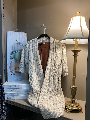 Thrift Store «Transitional Treasures», reviews and photos, 601 Towpath Rd e, Broadview Heights, OH 44147, USA