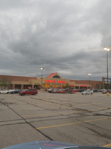 Supermarket «Giant Eagle Supermarket», reviews and photos, 5744 Transportation Blvd, Garfield Heights, OH 44125, USA