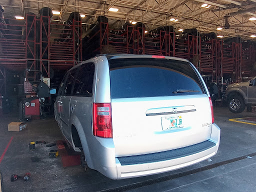 Tire Shop «Discount Tire Store - Tomball, TX», reviews and photos, 14239 Farm to Market 2920, Tomball, TX 77377, USA