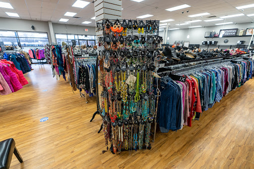 Used Clothing Store «Clothes Mentor», reviews and photos, 4705 Dressler Rd NW, Canton, OH 44718, USA