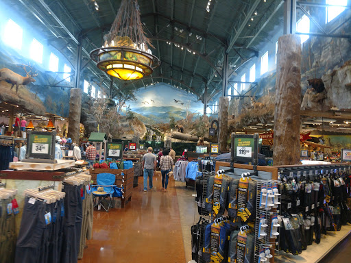Sporting Goods Store «Bass Pro Shops», reviews and photos, 323 Opry Mills Dr, Nashville, TN 37214, USA