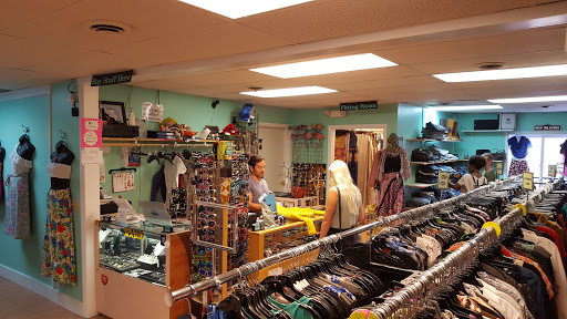 Vintage Clothing Store «Downtown Threads», reviews and photos, 108 Church St, Burlington, VT 05401, USA