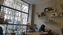 Atmosphère du Café ONI Coffee Shop à Paris - n°17