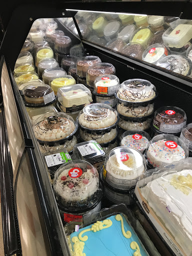 Grocery Store «Kroger», reviews and photos, 940 US-64 US 64 Highway, Apex, NC 27523, USA