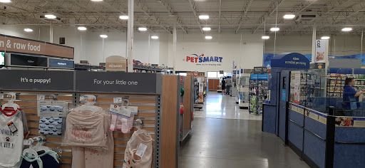Pet Supply Store «PetSmart», reviews and photos, 24965 Pico Canyon Rd, Stevenson Ranch, CA 91381, USA