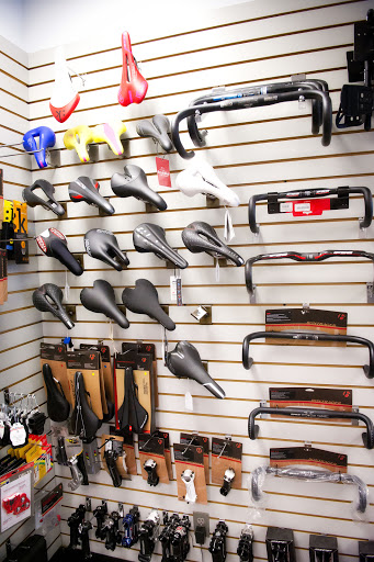 Sporting Goods Store «Brickwell Cycling & Multisports», reviews and photos, 3 Northern Blvd, Great Neck, NY 11021, USA