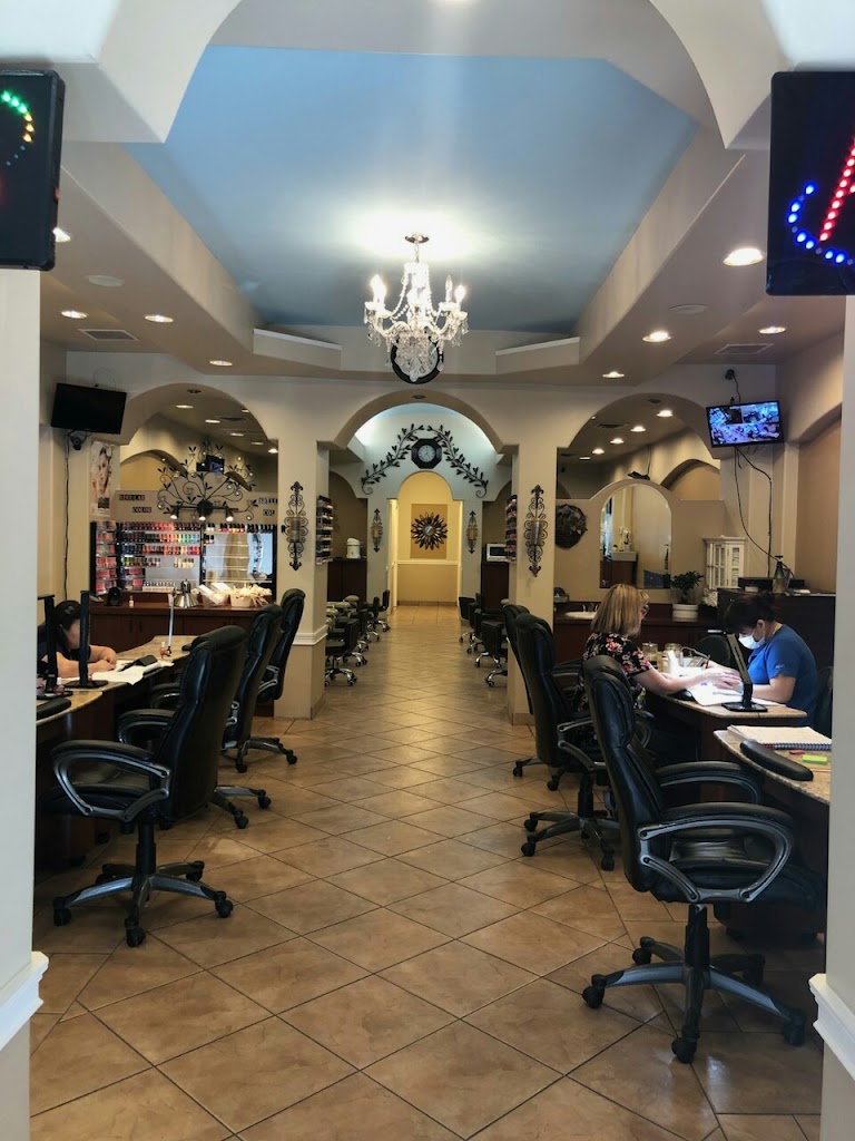 Dana’s Elegant Nails & Spa 77354