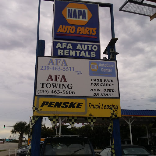 Thrift Store «Goodwill Retail & Donation Center», reviews and photos, 19041 San Carlos Blvd, Fort Myers Beach, FL 33931, USA