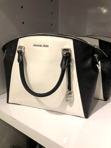 Fashion Accessories Store «Michael Kors», reviews and photos, 20-A Killingworth Turnpike #430, Clinton, CT 06413, USA